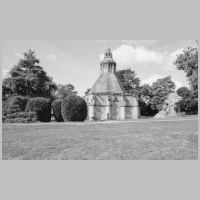 Glastonbury Abbey, photo by Anthony Plowman on flickr, kitchen.jpg